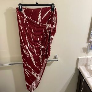 Charlotte Russe L red tie dye asymmetrical skirt